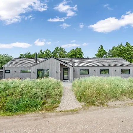 Antonette Holiday home